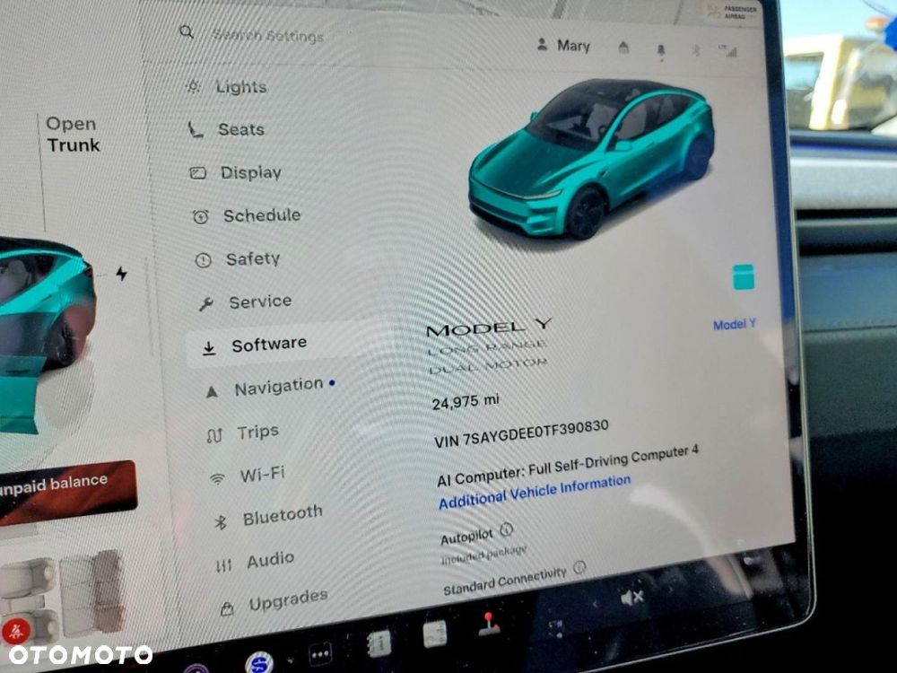 Tesla Model Y - 11