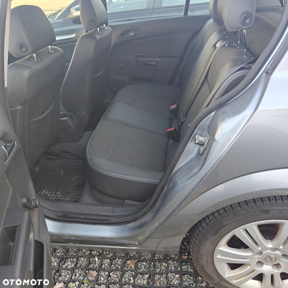Opel Astra 1.8 Cosmo - 11