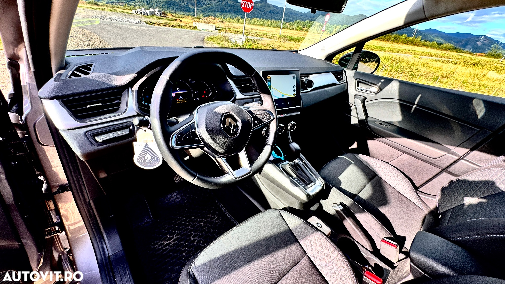Renault Captur E-TECH Full Hybrid 145 Equilibre - 8