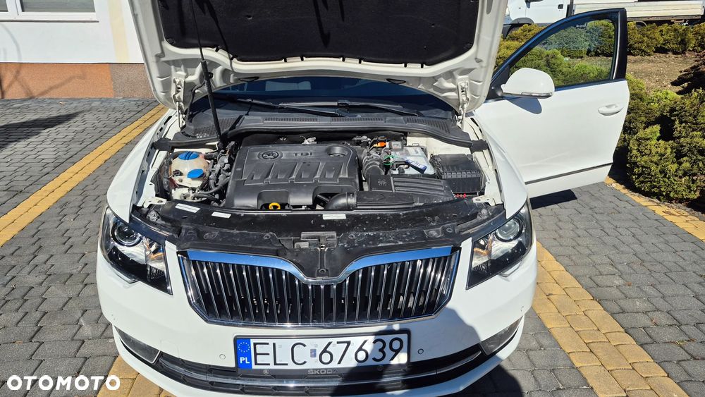Skoda Superb 2.0 TDI DSG Active - 13