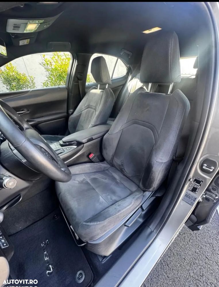 Lexus UX 250h Style+ Edition - 14