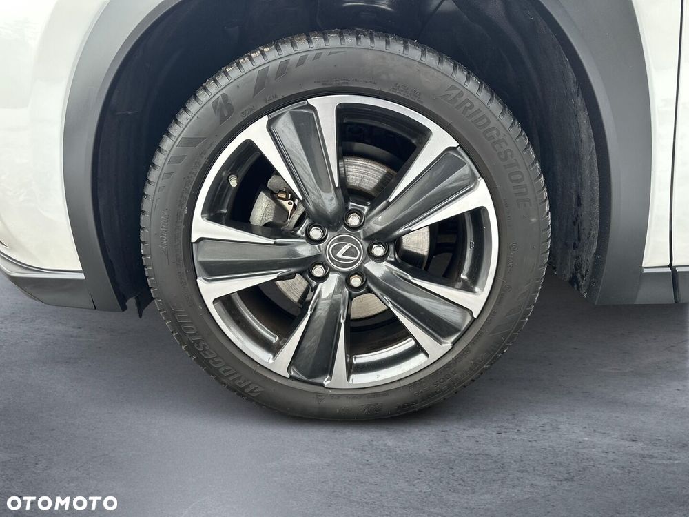 Lexus UX 250h GPF Business 2WD - 22