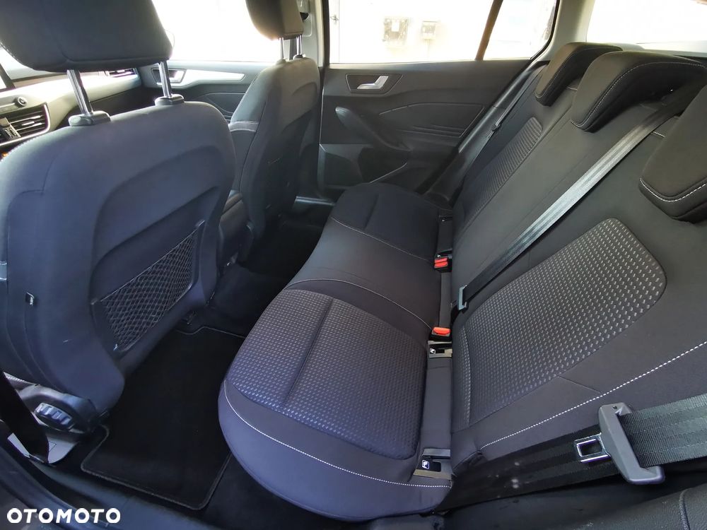 Ford Focus 1.0 EcoBoost STart-Stopp-System TITANIUM X - 12