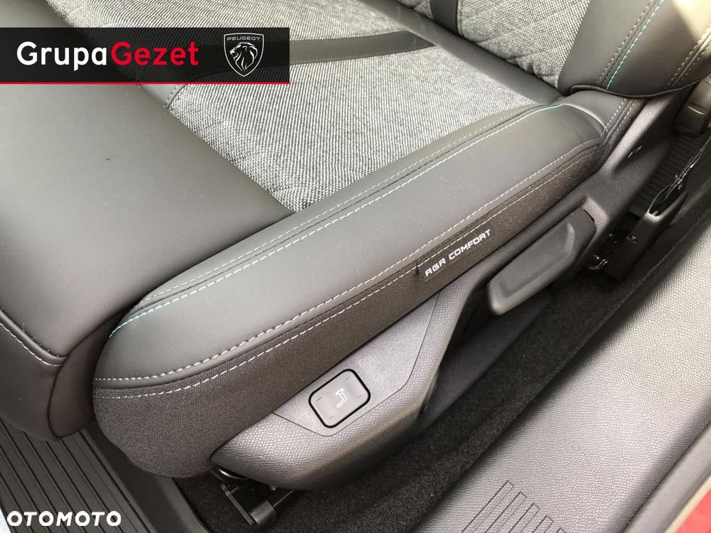 Peugeot 408 - 18