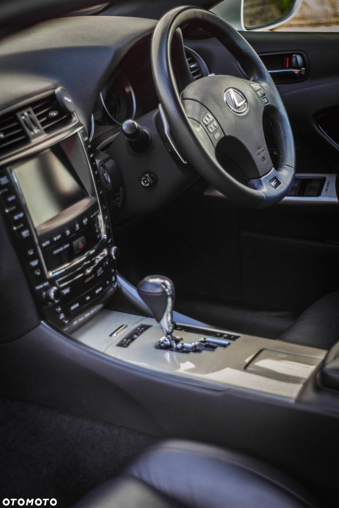 Lexus IS F Sport - 5