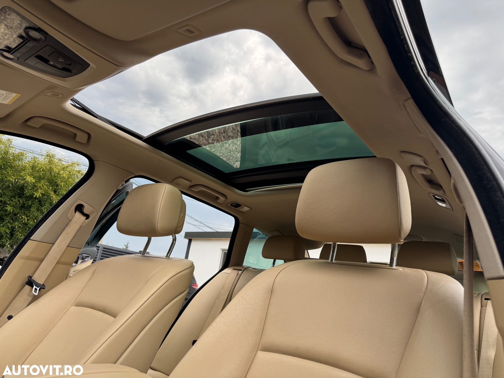 BMW Seria 5 520d Touring Aut. - 11
