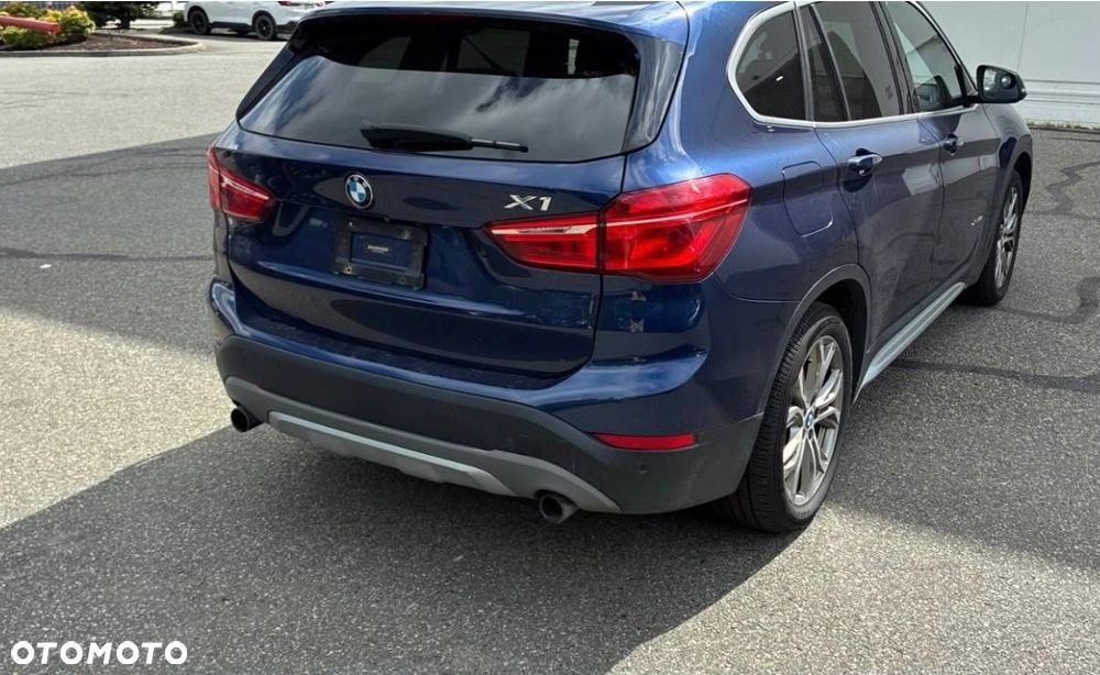 BMW X1 - 13