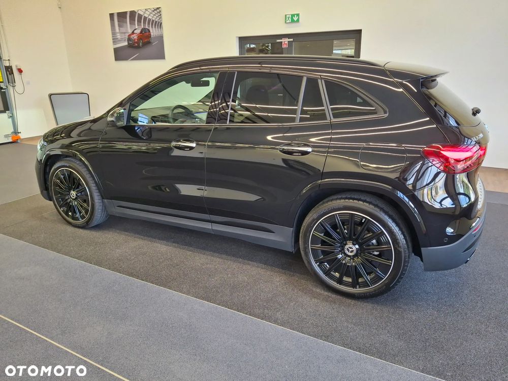 Mercedes-Benz GLA 200 AMG Line - 6