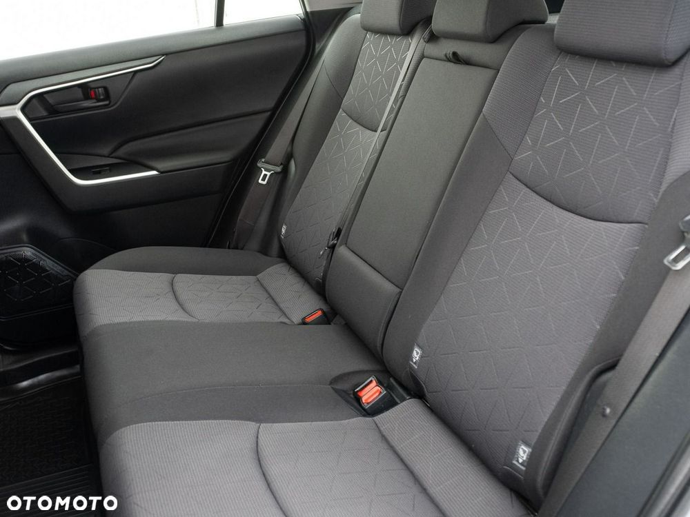 Toyota RAV4 - 24