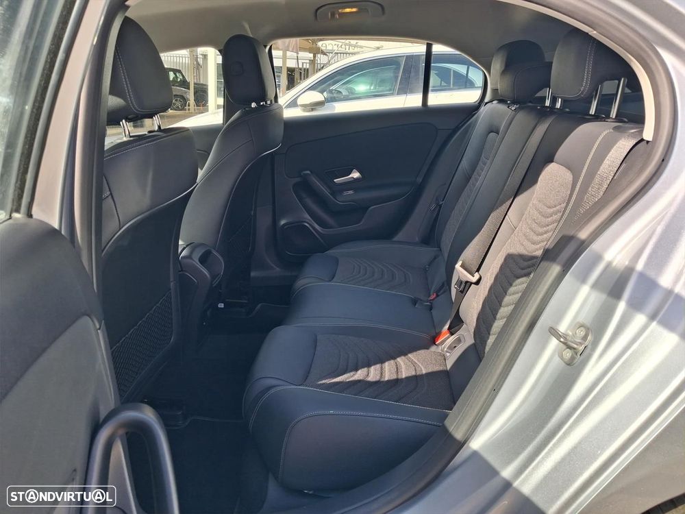 Mercedes-Benz A 200 Standard - 12