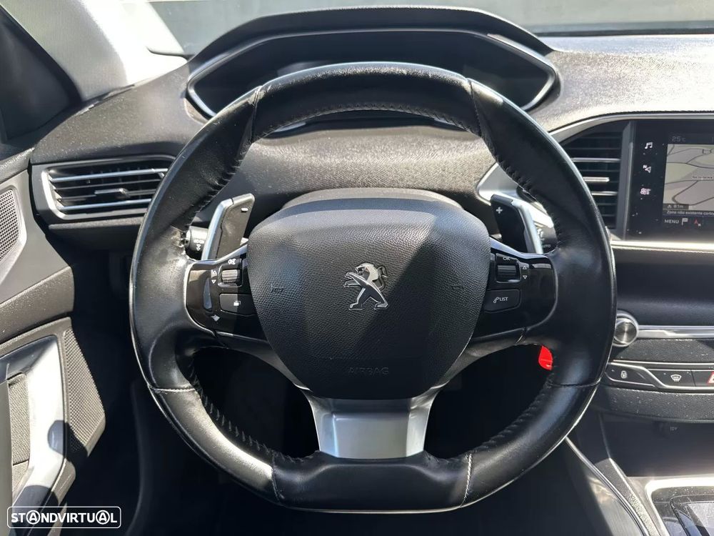 Peugeot 308 SW BlueHDi 130 EAT8 Allure Pack - 33