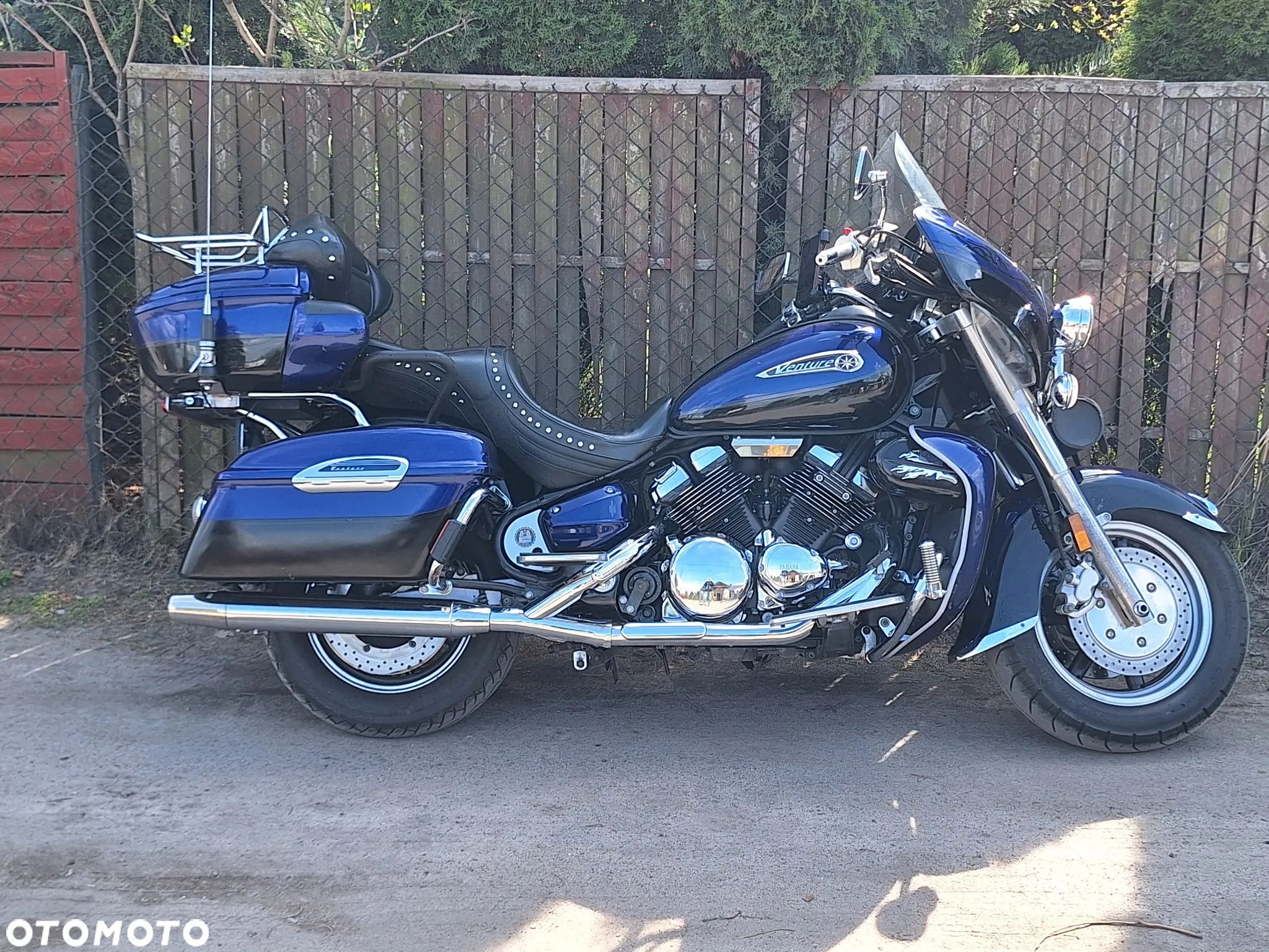 Yamaha Venture - 1
