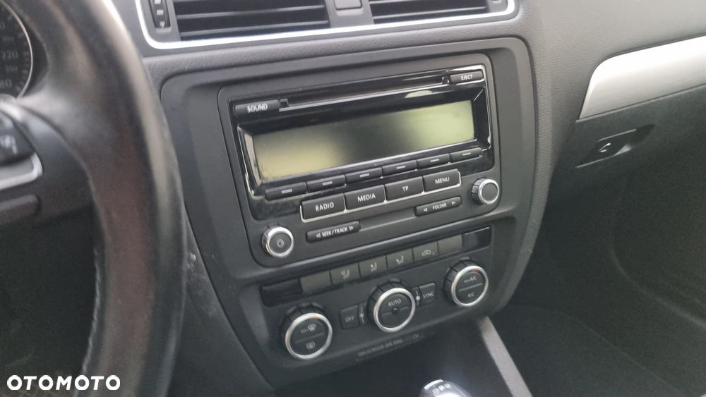 Volkswagen Jetta - 19