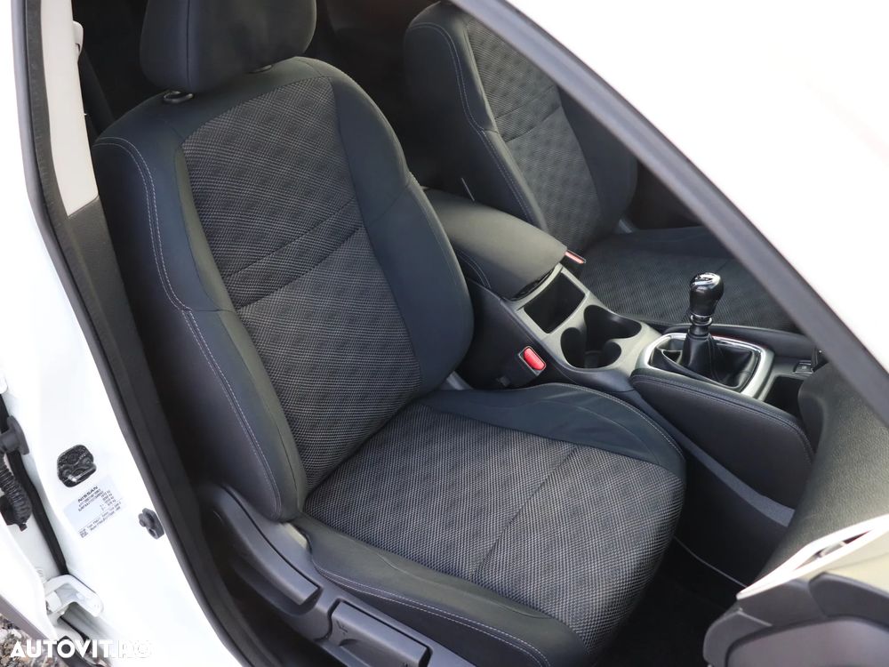 Nissan Qashqai 1.5 DCI TEKNA+ - 23