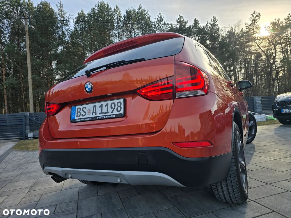 BMW X1 xDrive18d xLine - 17