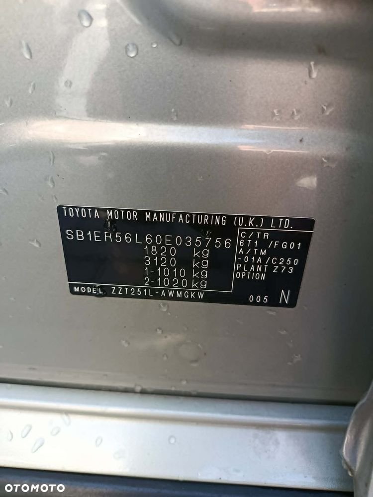 Toyota Avensis 1.8 VVT-i Sol - 9