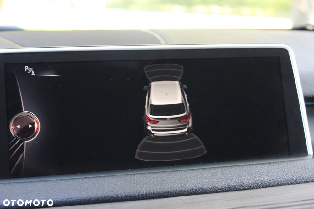BMW X5 xDrive25d - 33