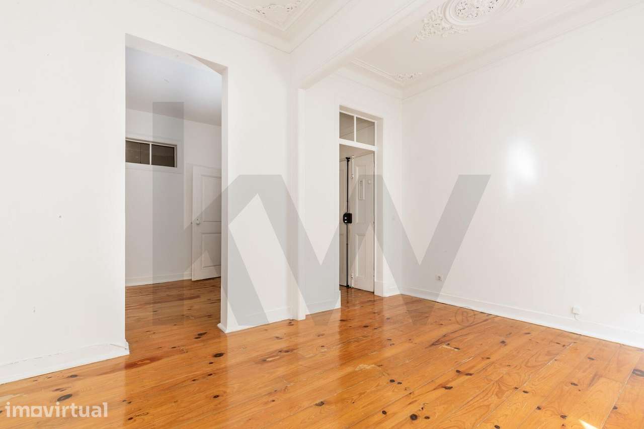 Apartamento T2+1 com pátio para arrendamento na Rua Dr. Teófilo Braga - Grande imagem: 3/31
