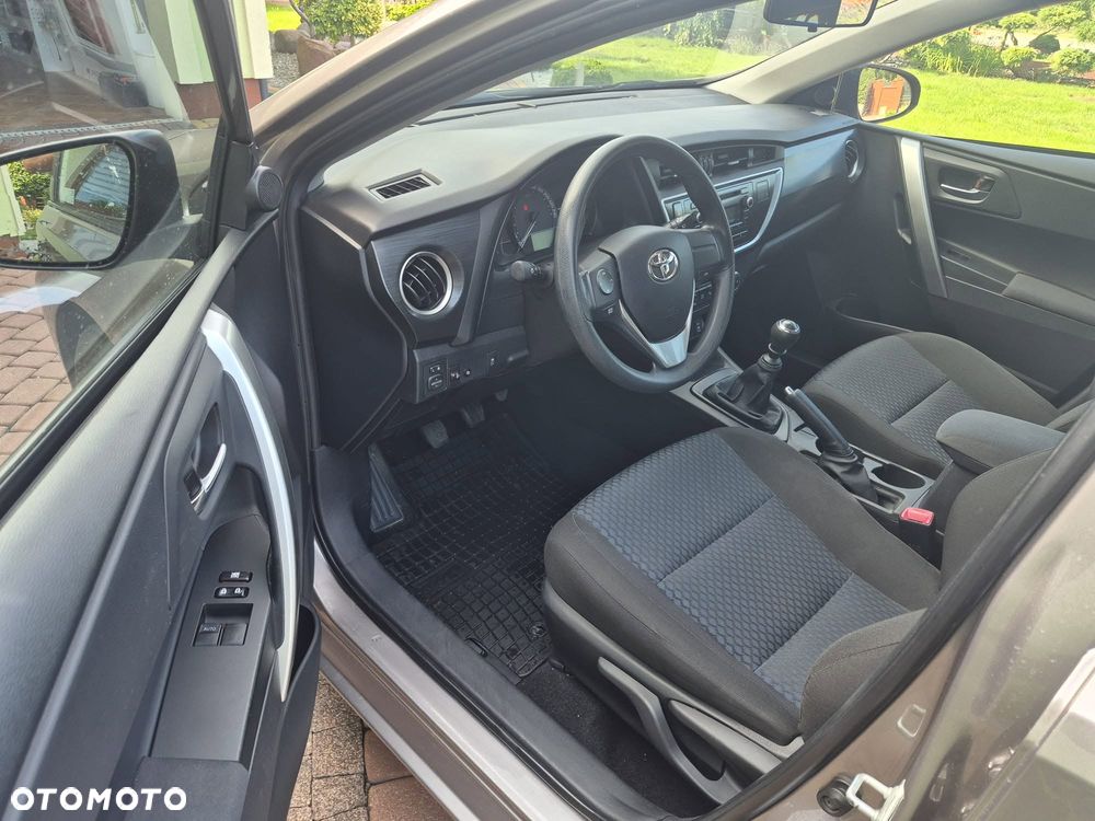 Toyota Auris 1.6 Active - 4
