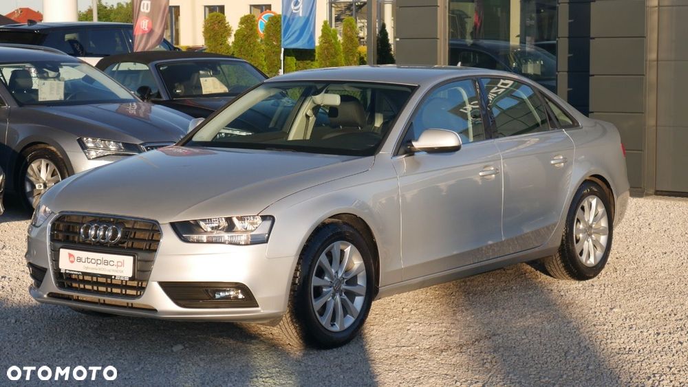 Audi A4 Limousine - 3