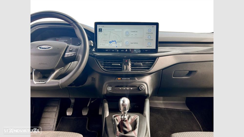 Ford Focus 1.0 EcoBoost MHEV ST-Line — fotografia 18