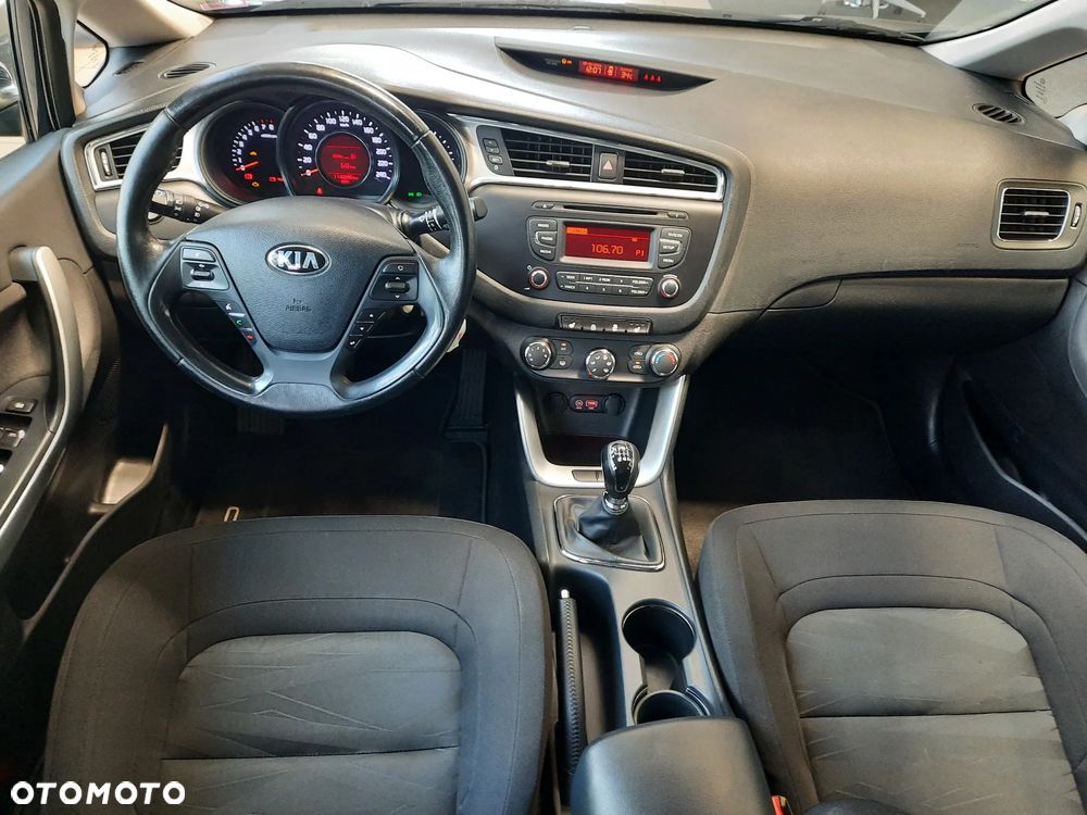 Kia Ceed 1.4 CVVT Edition 7 - 10