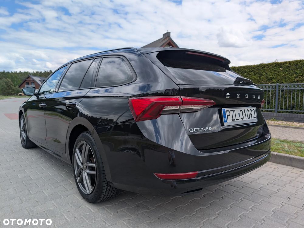 Skoda Octavia 2.0 TDI DSG Ambition - 2