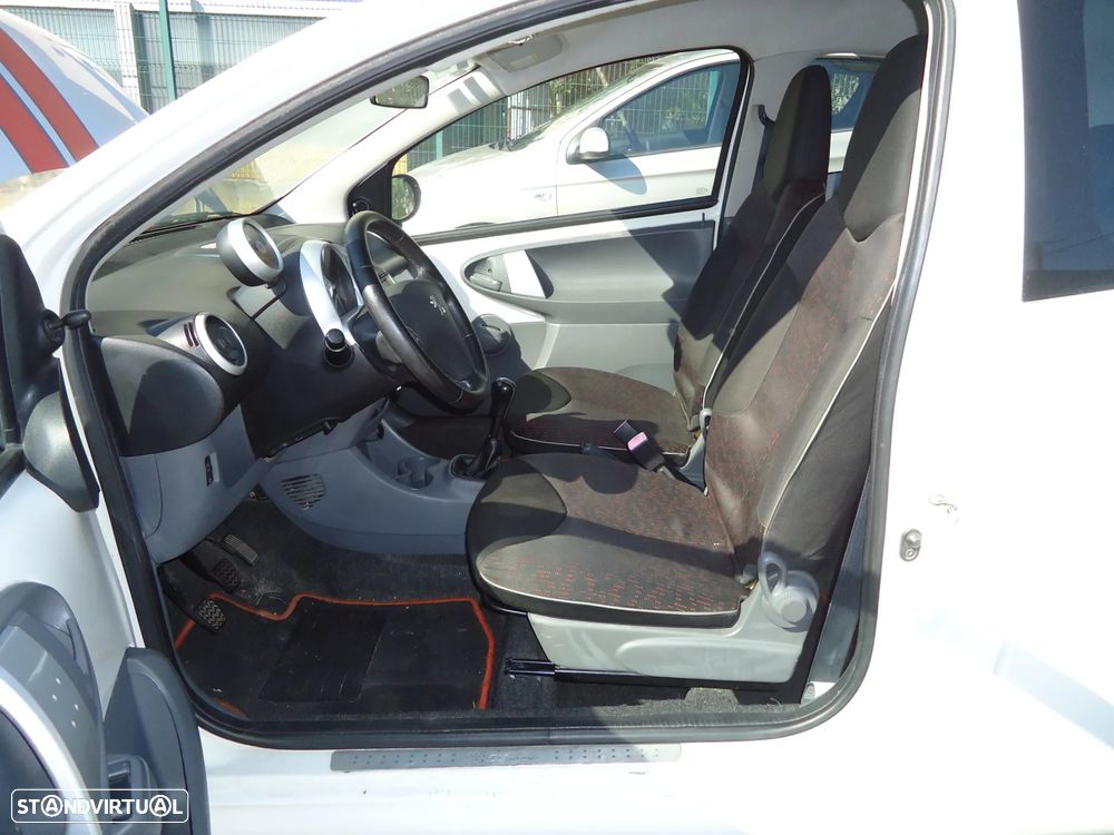 Peugeot 107 1.0 RC Line - 6