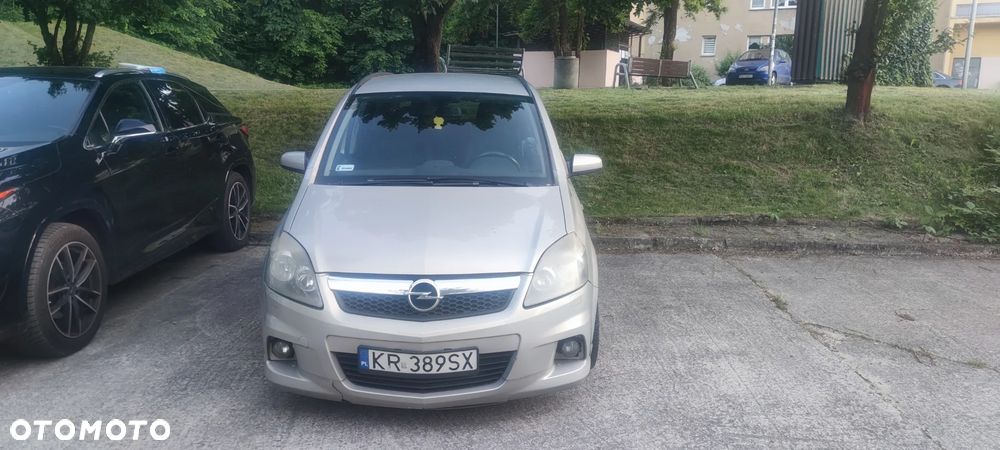 Opel Zafira 1.9 CDTI Sport - 2