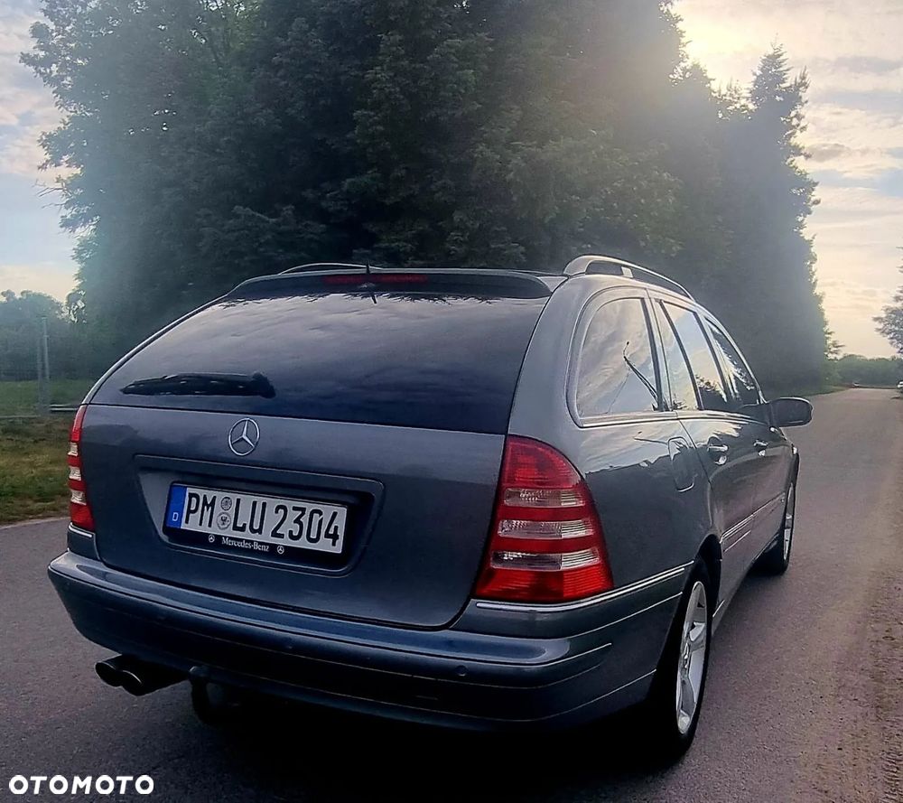 Mercedes-Benz Klasa C 280 T Avantgarde 4-Matic - 8