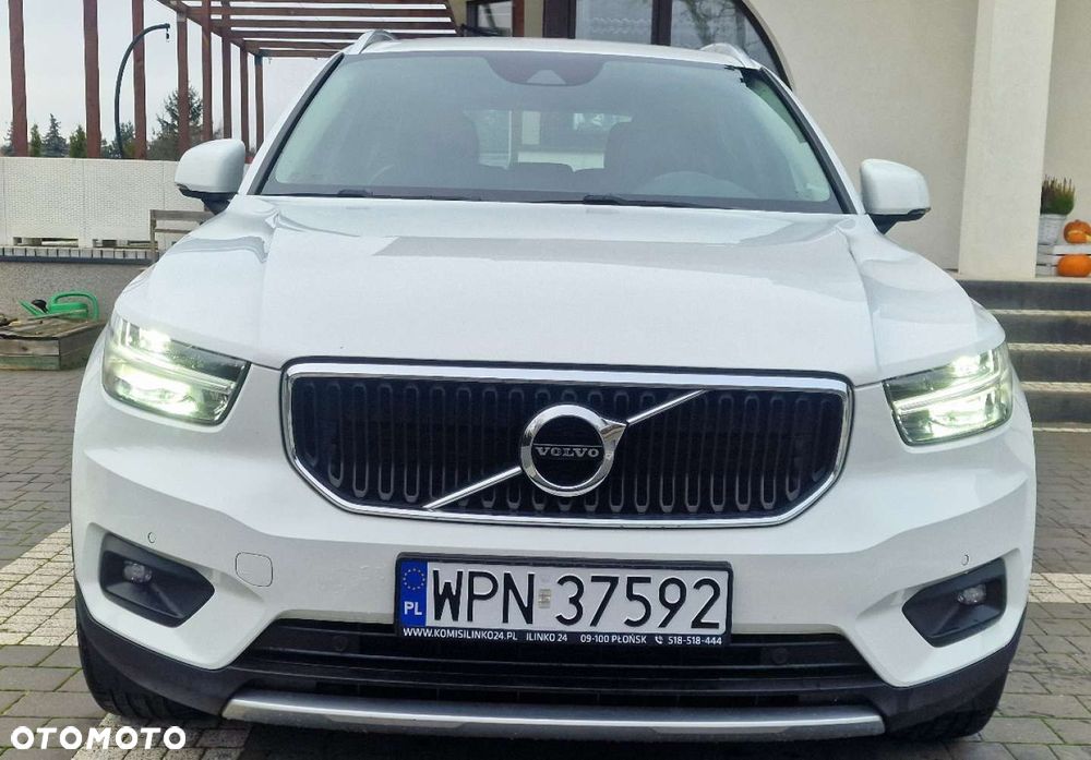 Volvo XC 40 T3 Momentum - 1