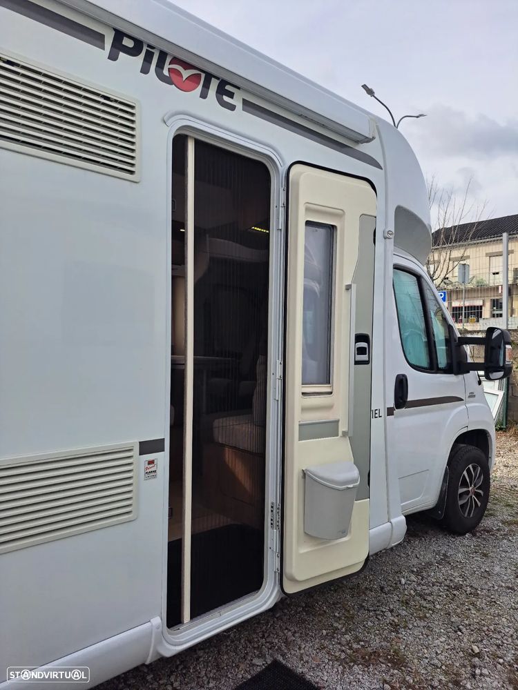 Pilote Essential P 746 - 16