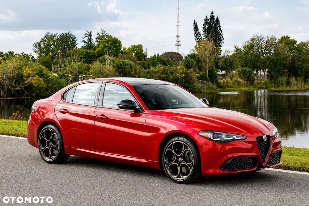 Alfa Romeo Giulia 2.0 Turbo 16V AT8-Q4 Tributo Italiano - 1