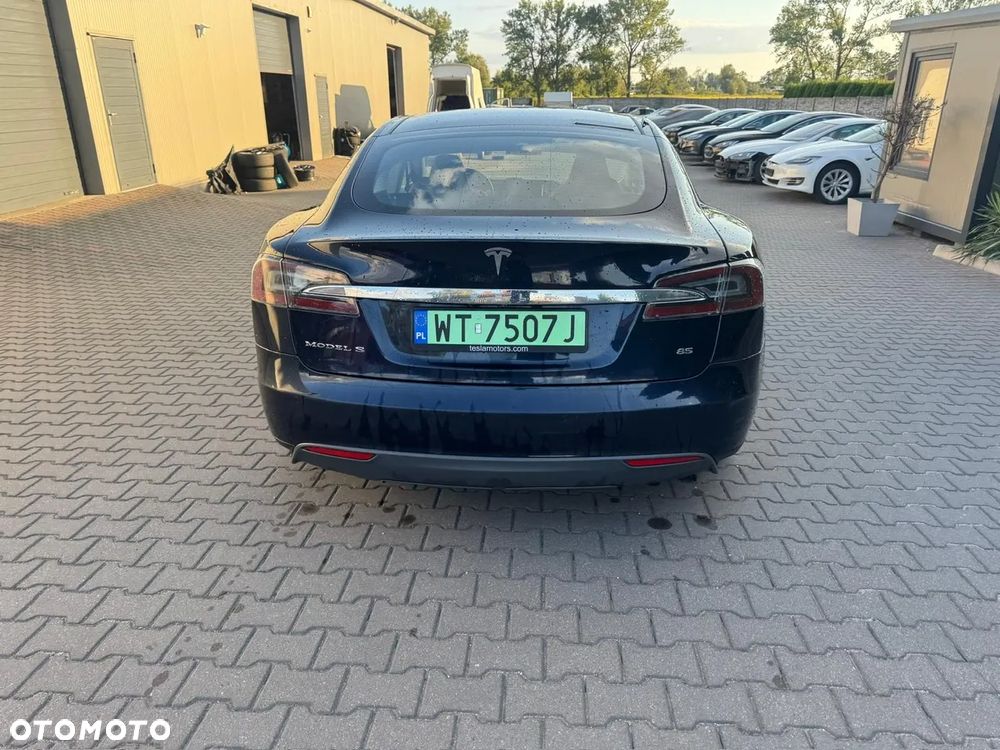 Tesla Model S Standard - 6