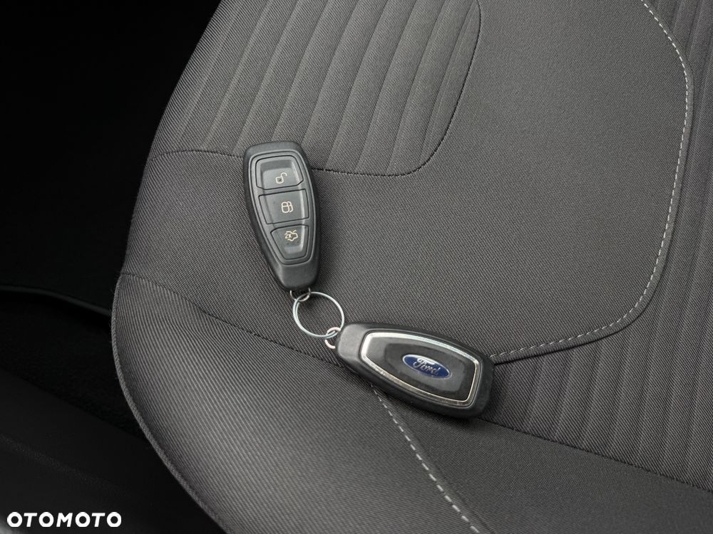 Ford Focus 1.0 EcoBoost Trend - 12