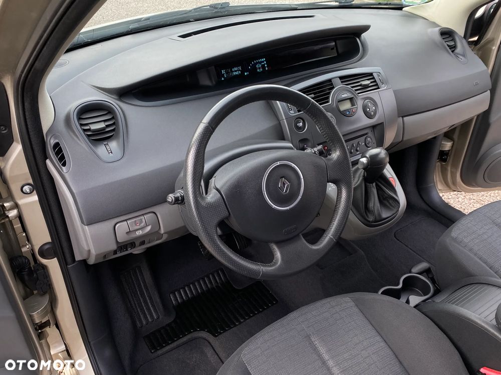 Renault Scenic 1.6 16V Expression - 38