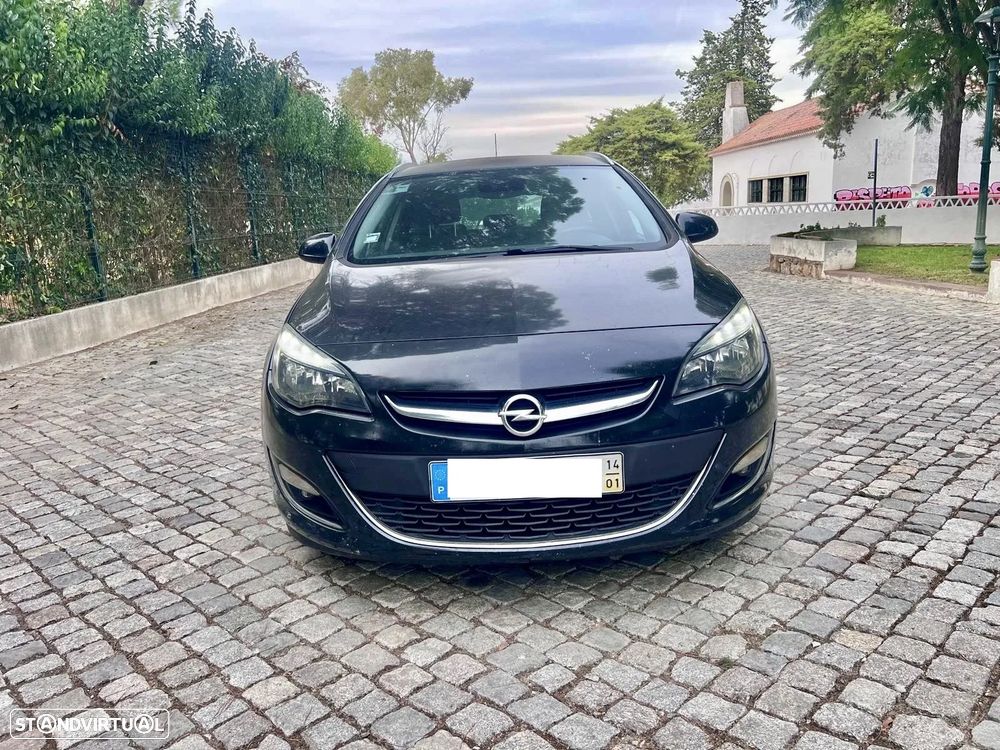 Opel Astra Sports Tourer - 2