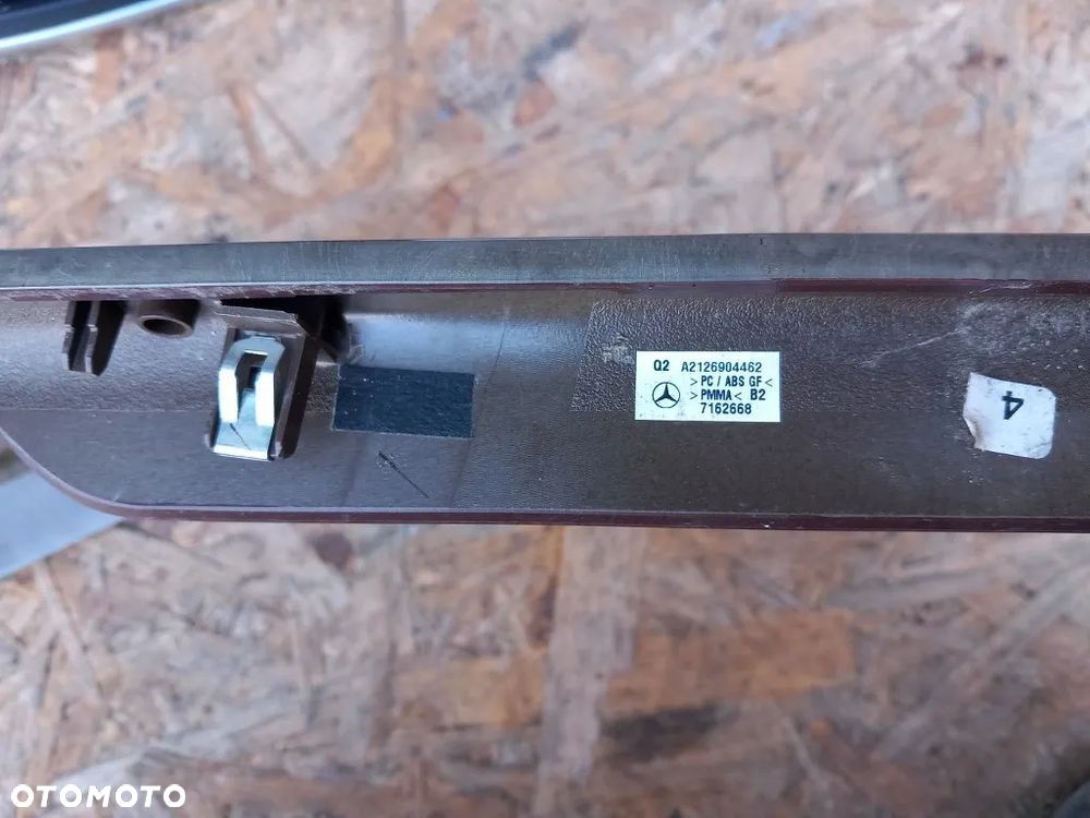 dekor konsoli dekory listwa kratka nawiewu środkowa mercedes w212 europa - 9