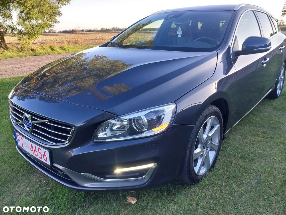 Volvo V60 D4 Drive-E R-Design Momentum - 22