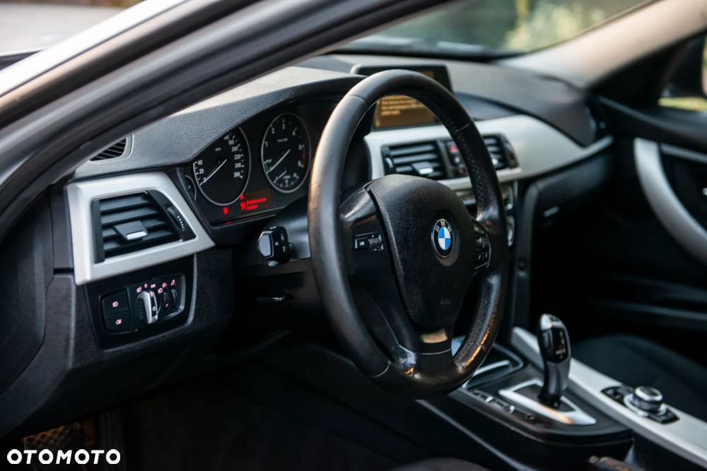 BMW Seria 3 320d DPF Edition Fleet - 21