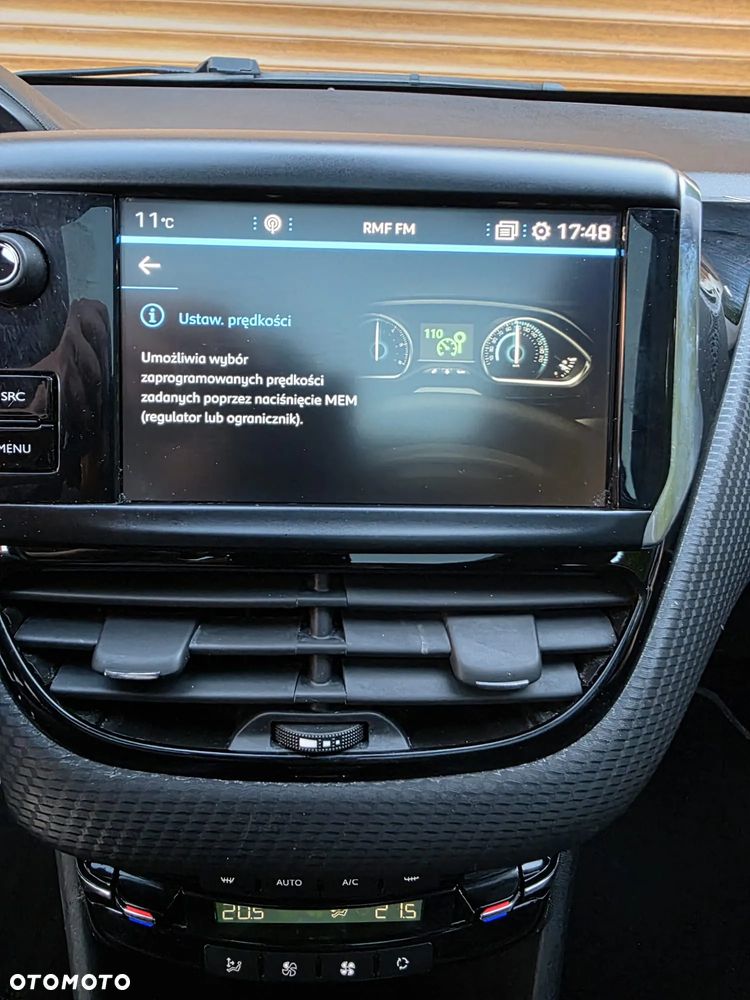 Peugeot 2008 PureTech 110 Stop&Start Allure - 31