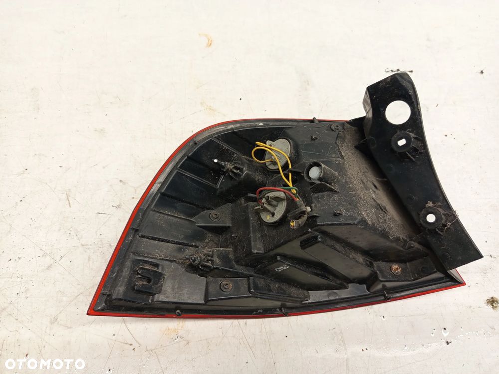 + LAMPA TYL TYLNA PRAWA KIA RIO 3 III - 7