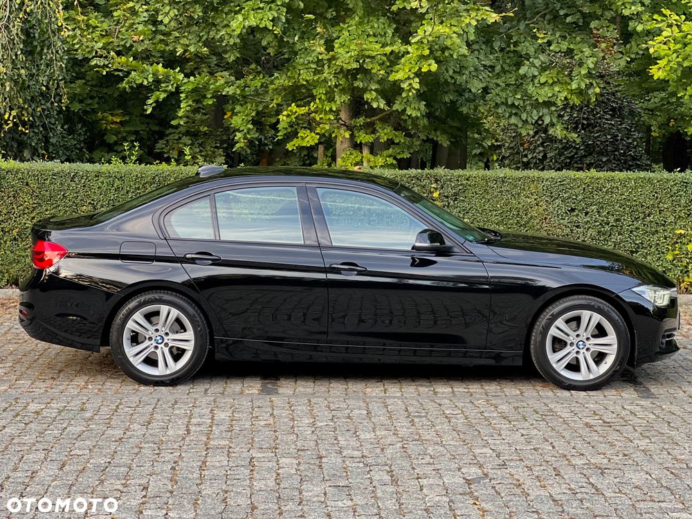 BMW Seria 3 318i Sport Line - 20