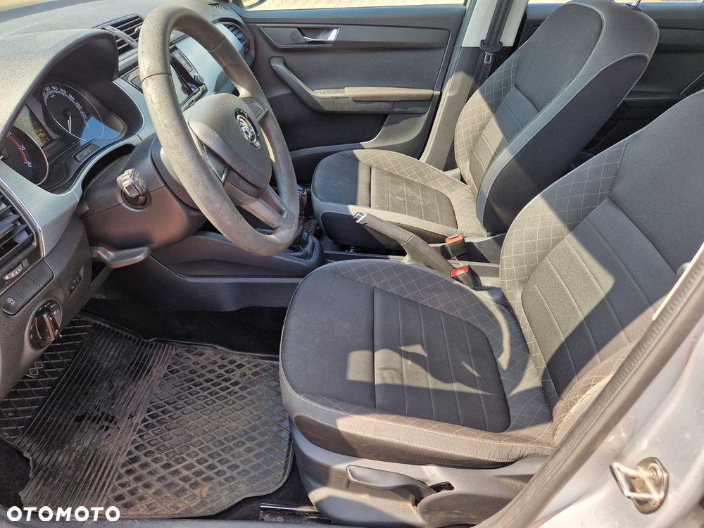 Skoda Fabia 1.0 TSI Ambition - 12