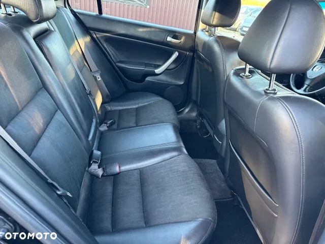 Honda Accord 2.0 Executive - 21