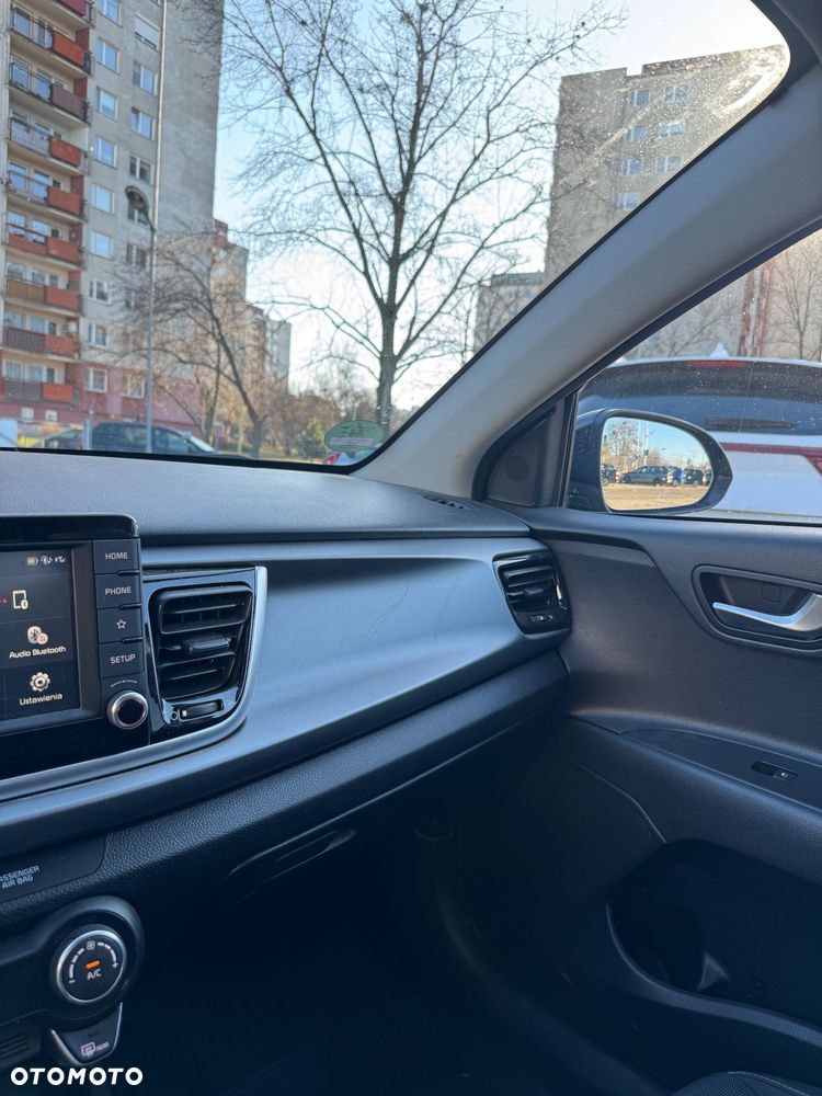 Kia Rio 1.0 T-GDI 100 Dream-Team Edition - 22