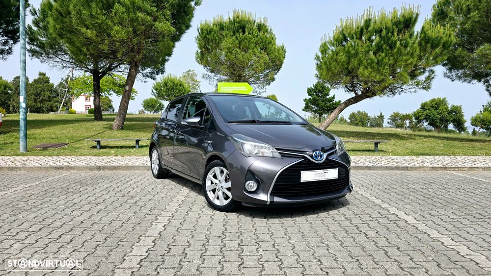 Toyota Yaris 1.5 HSD Sport+P.Luxury - 3