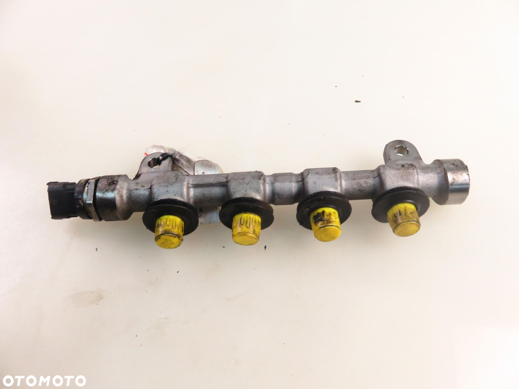 LISTWA WTRYSKOWA INFINITI M 30d  0445216032 8201004395A 8200880547 V9X - 7
