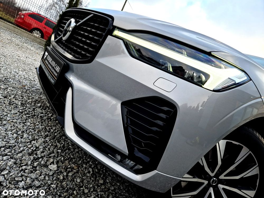 Volvo XC 60 B4 D Plus Dark - 31