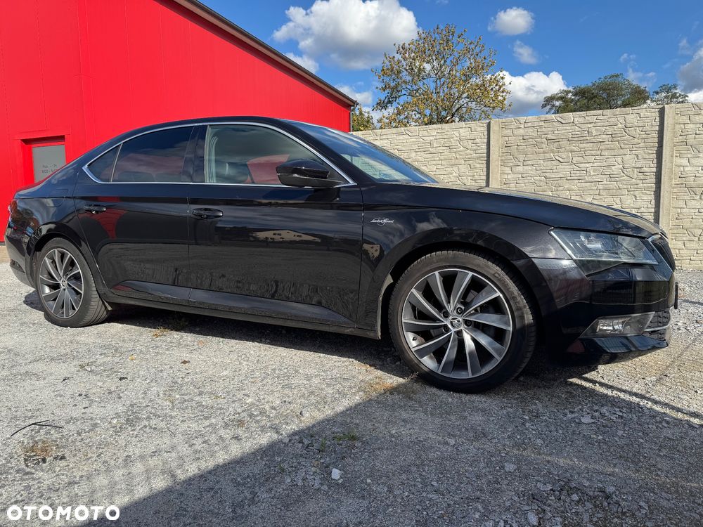 Skoda Superb 2.0 TDI 4x4 L&K DSG - 3